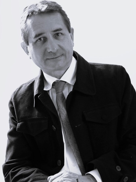 Voyazopoulos Robert
